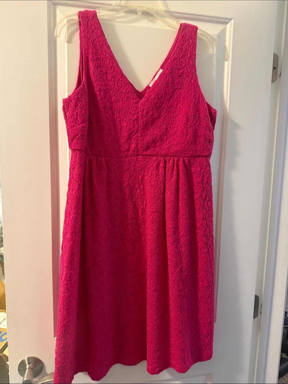 Maternity Sleeveless V-Neck Textured Pink Dress size medium